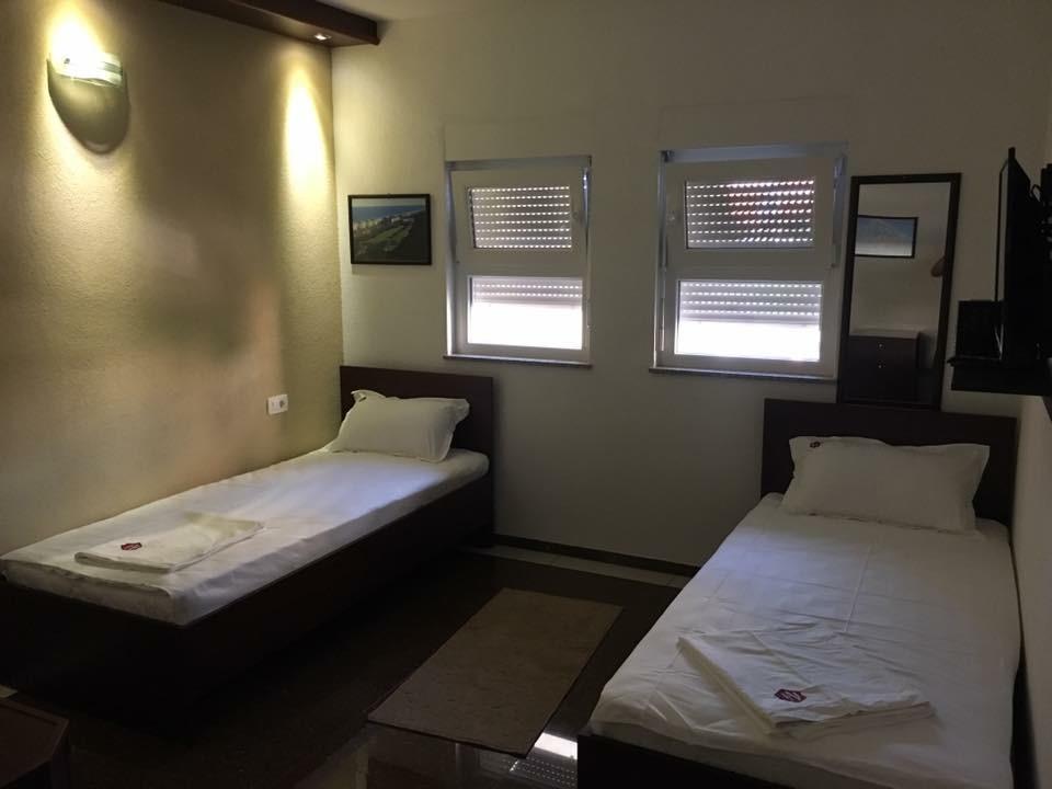 Hotel Millenium2 Prizren Zewnętrze zdjęcie