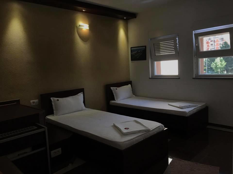 Hotel Millenium2 Prizren Zewnętrze zdjęcie