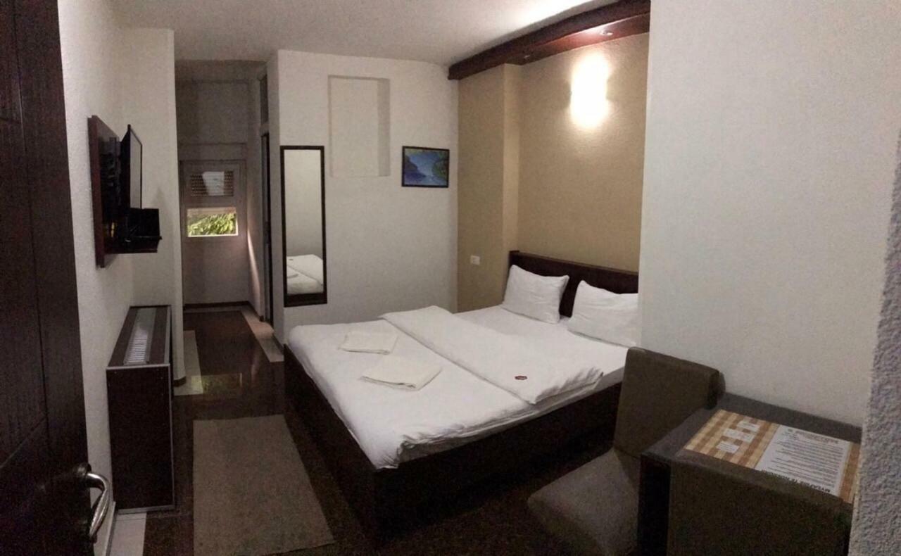 Hotel Millenium2 Prizren Zewnętrze zdjęcie